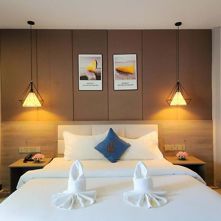 889 Boutique Hotel بنوم بنه المظهر الخارجي الصورة